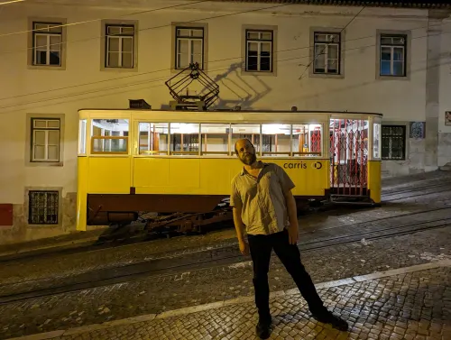 lissabon tram hmlnu9 - Hallo Welt!