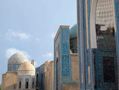 uz samarkand necropolis roofs ixf2jc - Hallo Usbekistan!
