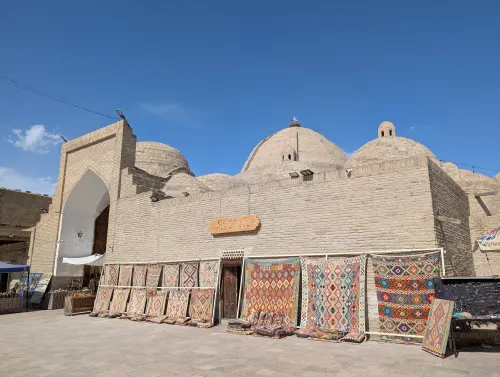 uz bukhara carpentry shop lzksvn - Wo das Meer Verschwand