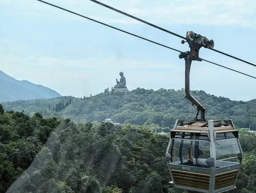 hk cable car 4 qtgixr - Grünes Hong Kong