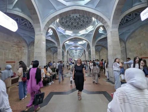 uz tashkent awesome station anna hubf7p - Hallo Usbekistan!