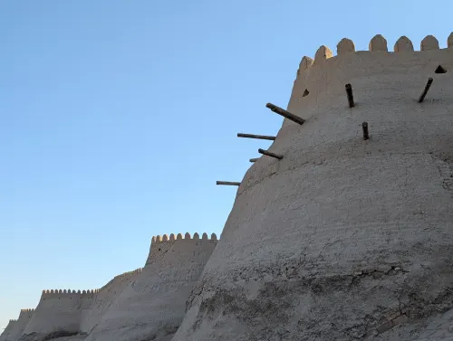 uz khiva walls view 01 jnbw0s - Wo das Meer Verschwand