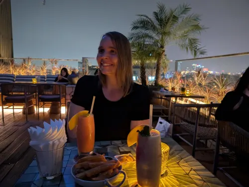 vn hanoi roofbar lwiehn - Höhen und Tiefen