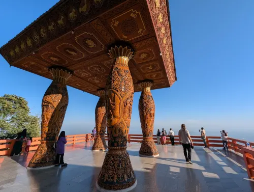 chiangmai doi suthep 1 qpxvkd - Thailands Norden