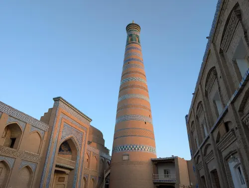 uz khiva islam kohja gnvz7i - Wo das Meer Verschwand