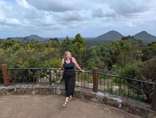 glasshousemountains anna pv6h09 - Kurz nach Queensland