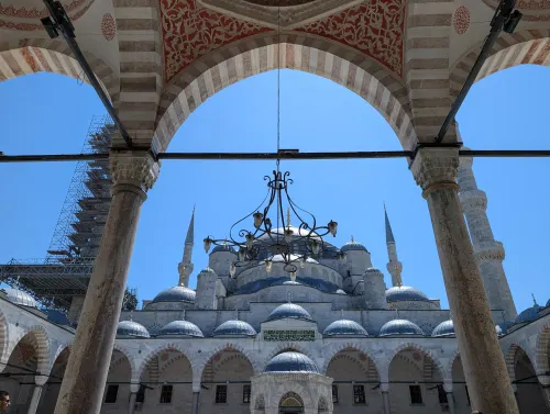 istanbul blue mosque gate cnhiiv - Hallo Istanbul!