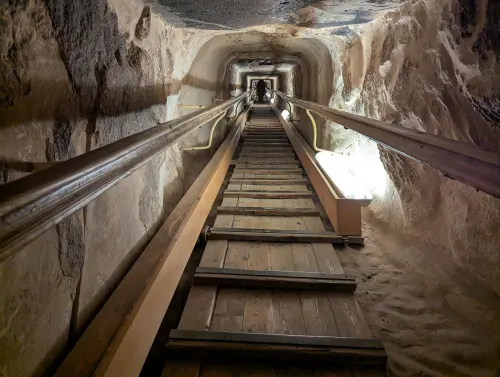 cairo pyramid cheops staircase view zqyi2a - Hallo Kairo!