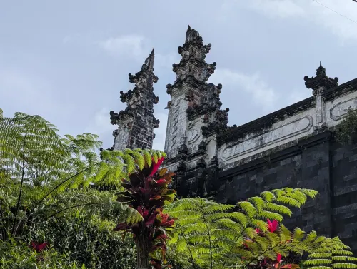bali infinitygate 2 xkdmkv - Hallo Bali!