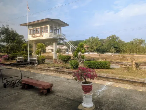 chiangmai train view2 a7iwq1 - Thailands Norden