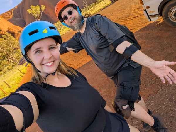 19_uluru_segway_safetydance_anna_chris_xqsi2z