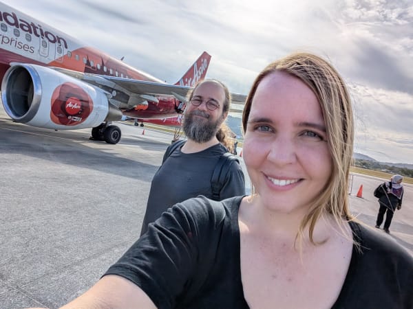 33_mys_airport_selfie_eldy4u