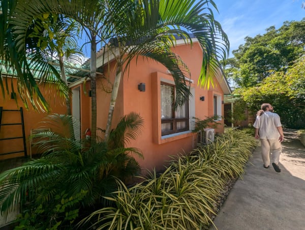 03_kohkood_little_white_bird_1_cum672