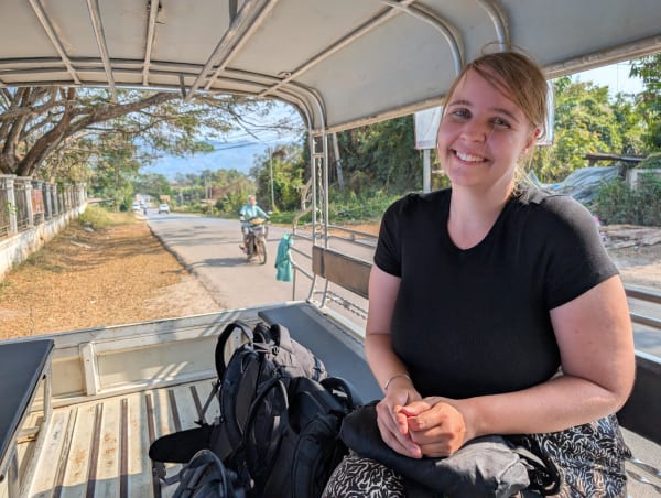 04_laos_arrival_tuktuk_anna_uukol1