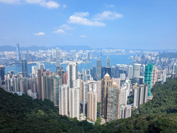 06_hk_peak_view_1_z3vstj