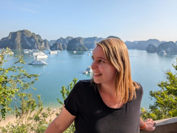 06_vn_halong_lookout_anna_vffx7x