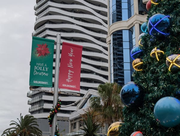 11_goldcoast_christmastree_mewmor