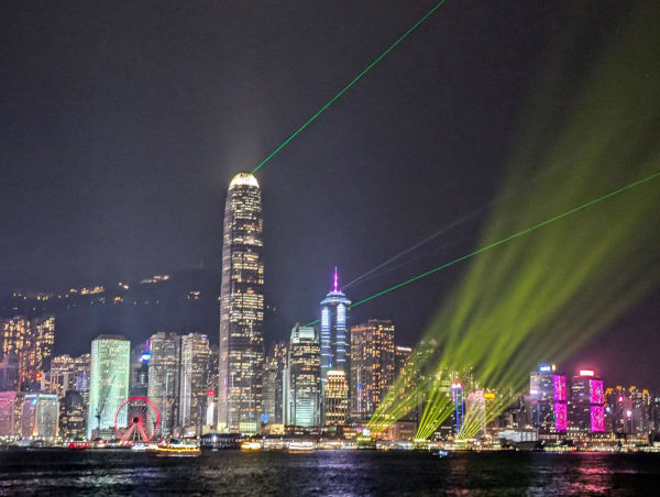 28_hk_symphony_1_oxvtpc