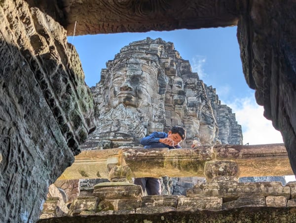 29_cambodia_angkor_thom_bayon_bauarbeit_wxsbi8