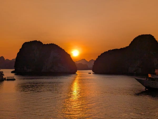 35_vn_halong_sunset_3_vyicmq