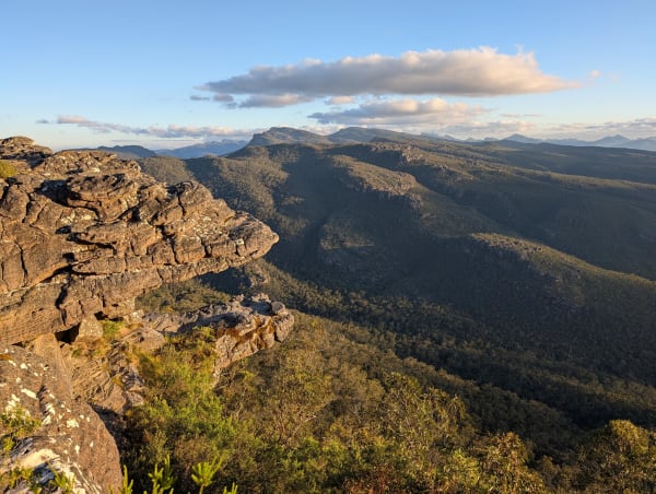 37_grampians_balconies_4_view_qbkmkz