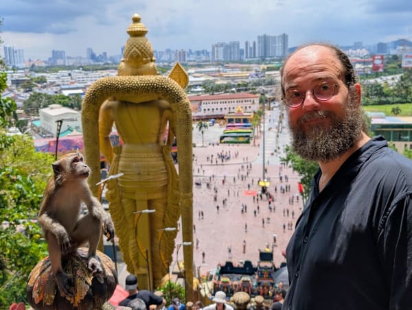 37_kl_batu_caves_look_down_chis_annt4b