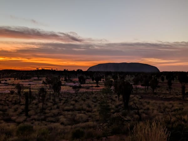 37_uluru_sunrise_2_mc08vo