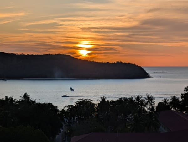 38_mys_langkawi_hotel_view_sunset_1_mslowp