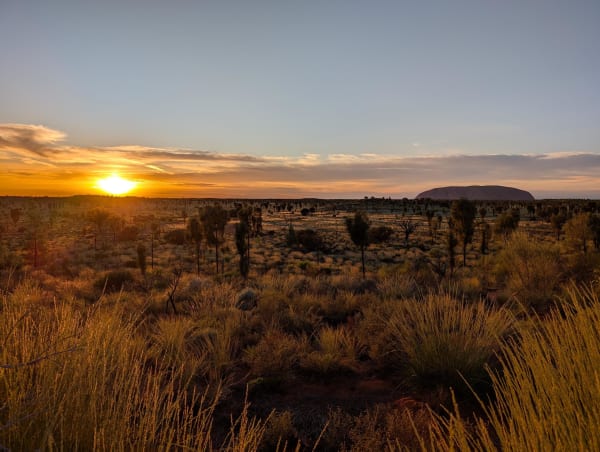 41_uluru_sunrise_5_rdzdiq