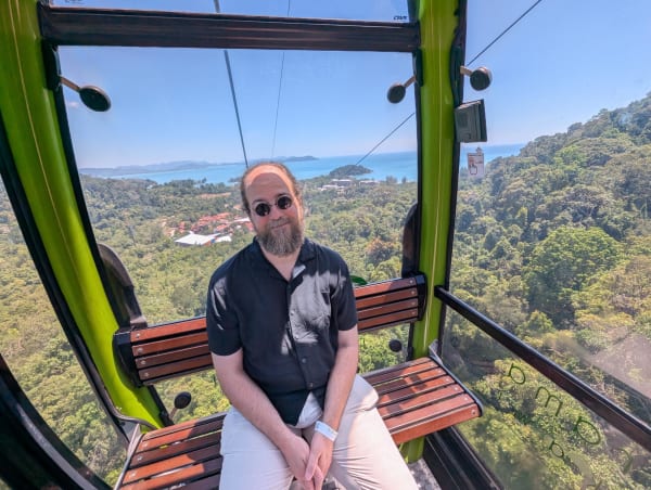 42_mys_langkawi_cablecar_chris_kcxs7u