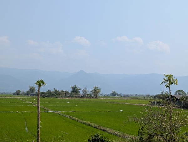 62_chiangrai_bus_view_2_lgkwnb