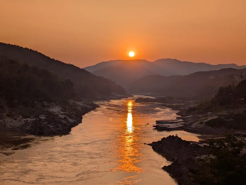 00_laos_coverimage_lxr42c - Hallo Laos!