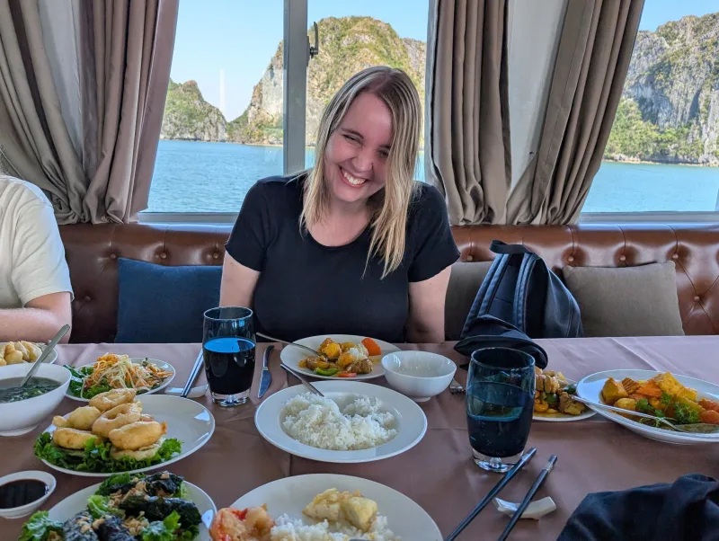 09_vn_halong_food_2_ujq2su - Hallo Halong Bay!