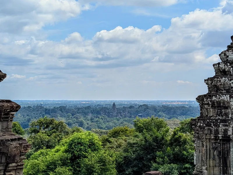 18_cambodia_phnom_bakheng_ausblick_cyvm2f - Hallo Kambodscha!