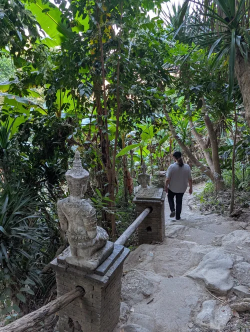 chiangmai walk chris okj180 - Thailands Norden