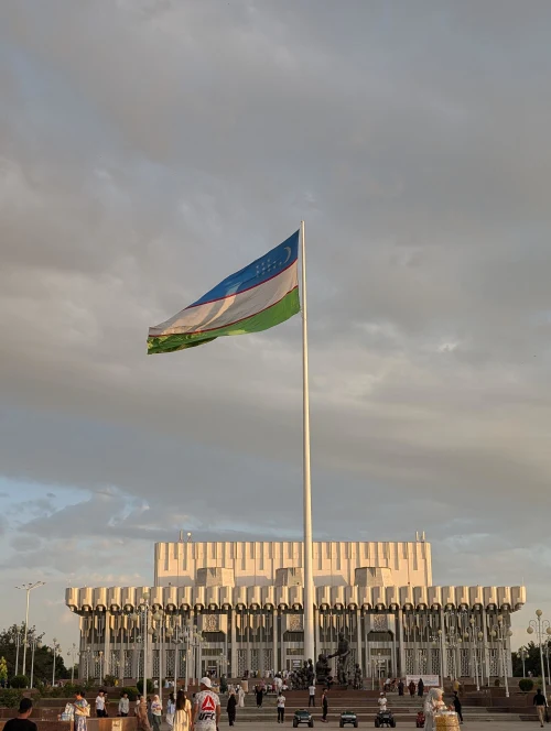 uz tashkent impression flag i9krak - Hallo Usbekistan!