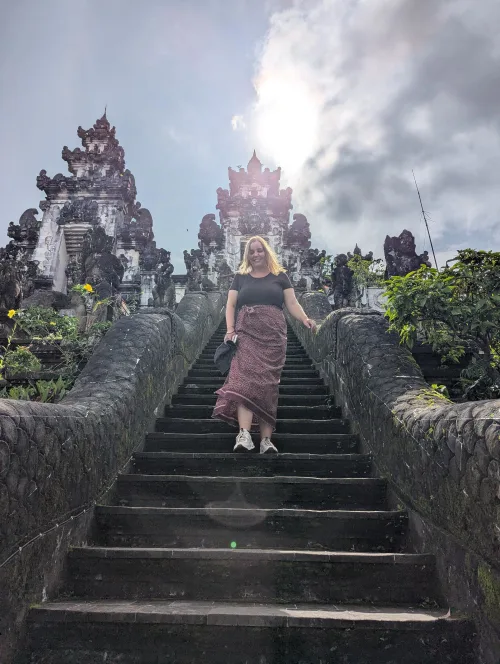 bali infinitygate anna 3 q4j9bn - Hallo Bali!