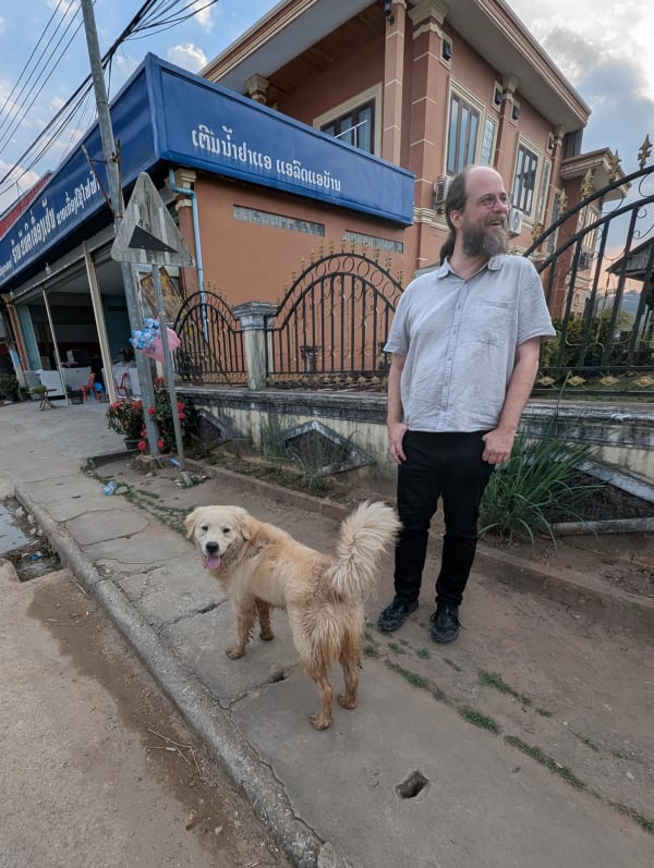09_laos_dog_chris_xdhgeo