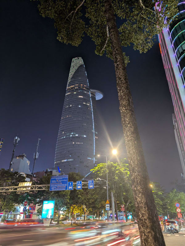 12_vn_saigon_night_2_weha4q