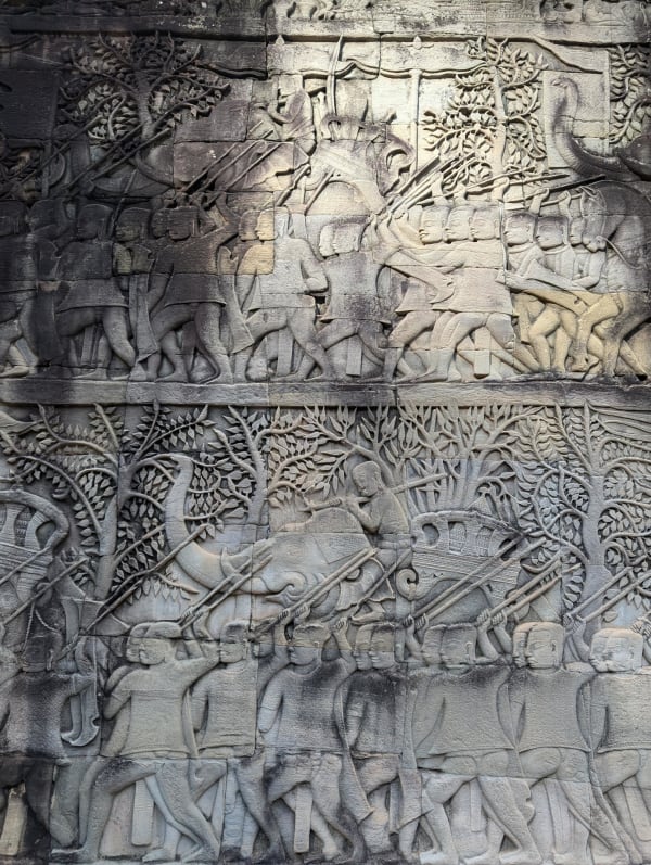 28_cambodia_angkor_thom_bayon_relief_zebymu