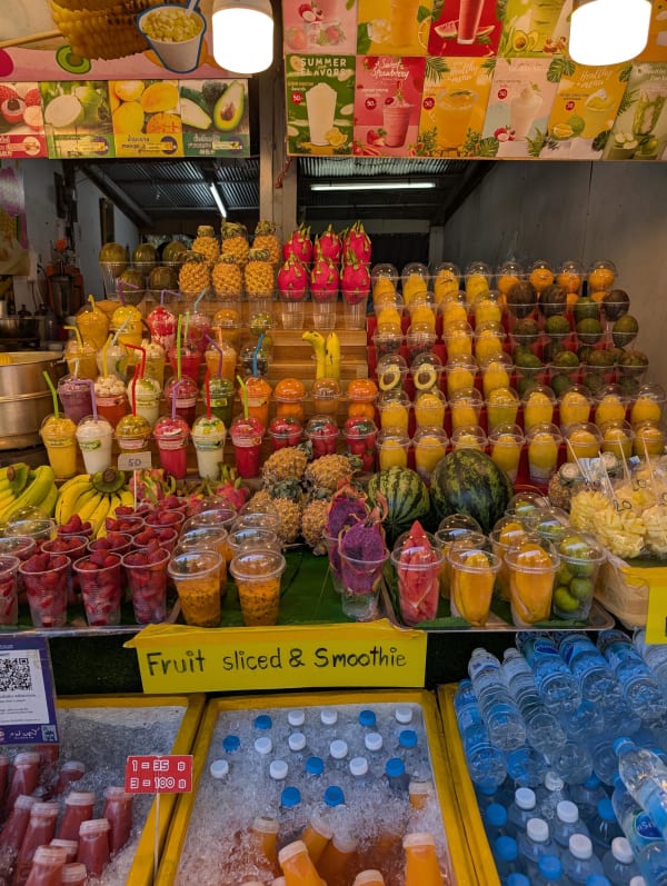29_chiangmai_fruit_smoothies_eibtrl