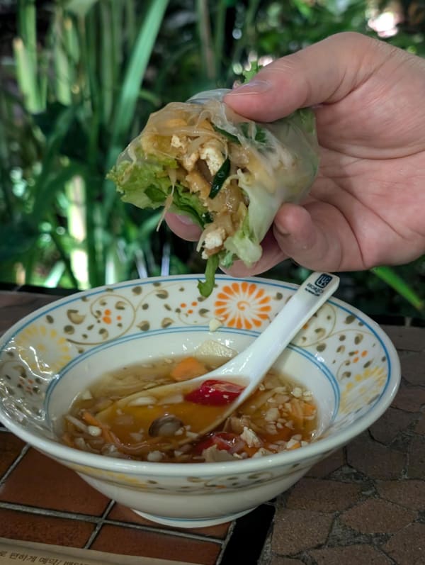 32_vn_danang_food_2_xwmxej
