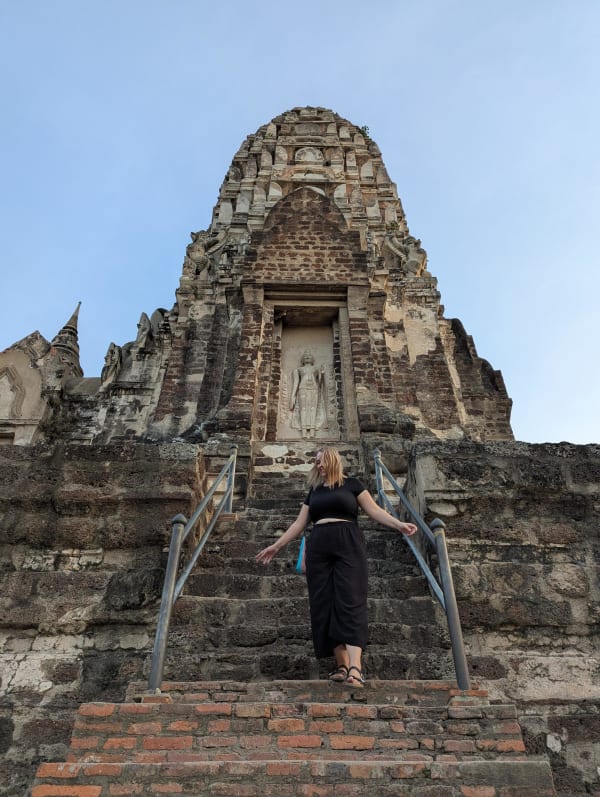 63_ayutthaya_watratchaburana_anna_stairs_rtauel