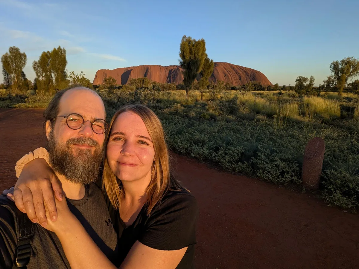 uluru morning selfie fl6aqn - Hallo Uluru!