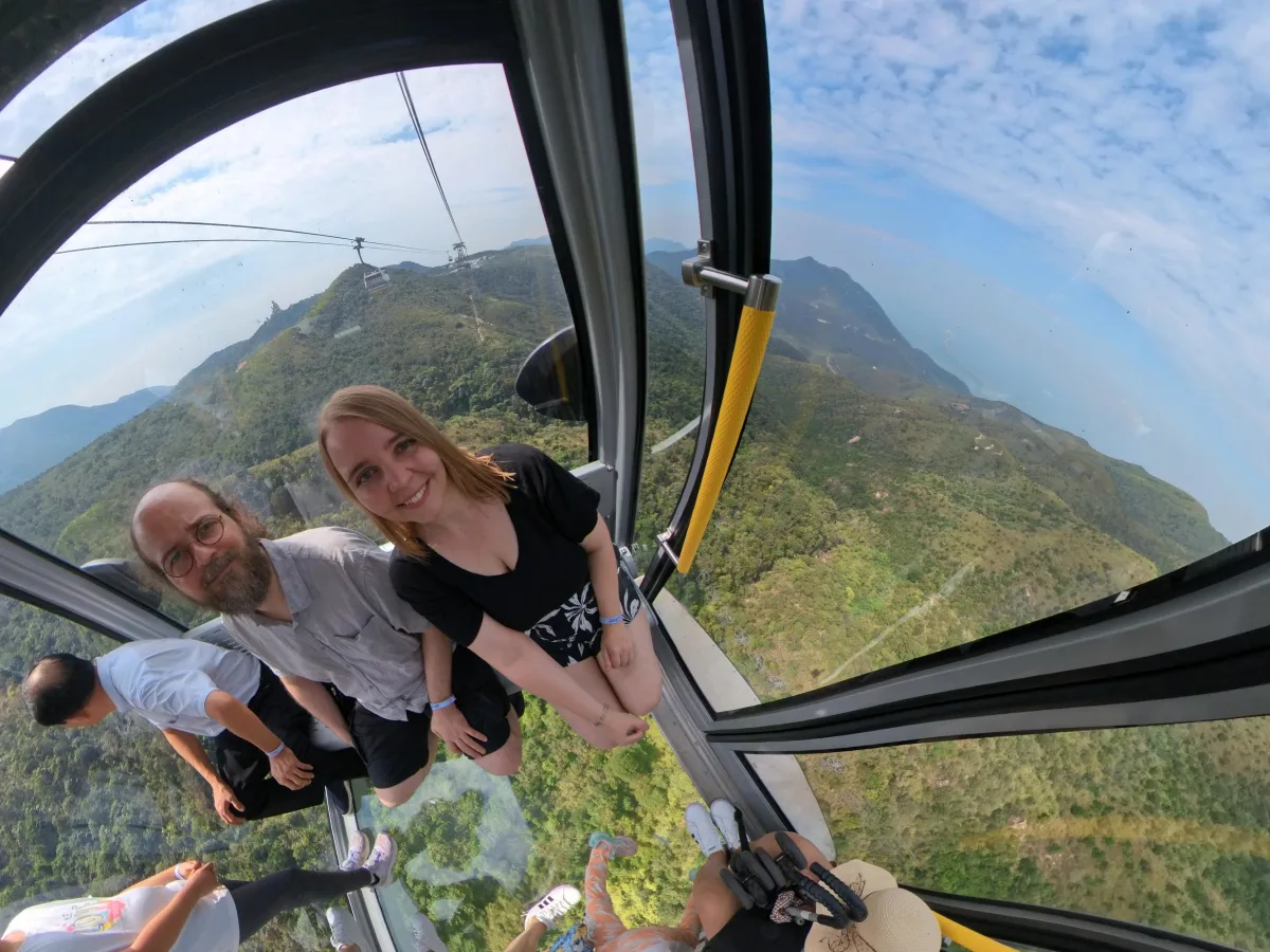 21_hk_cable_car_cabin_3_nzjenh - Grünes Hong Kong