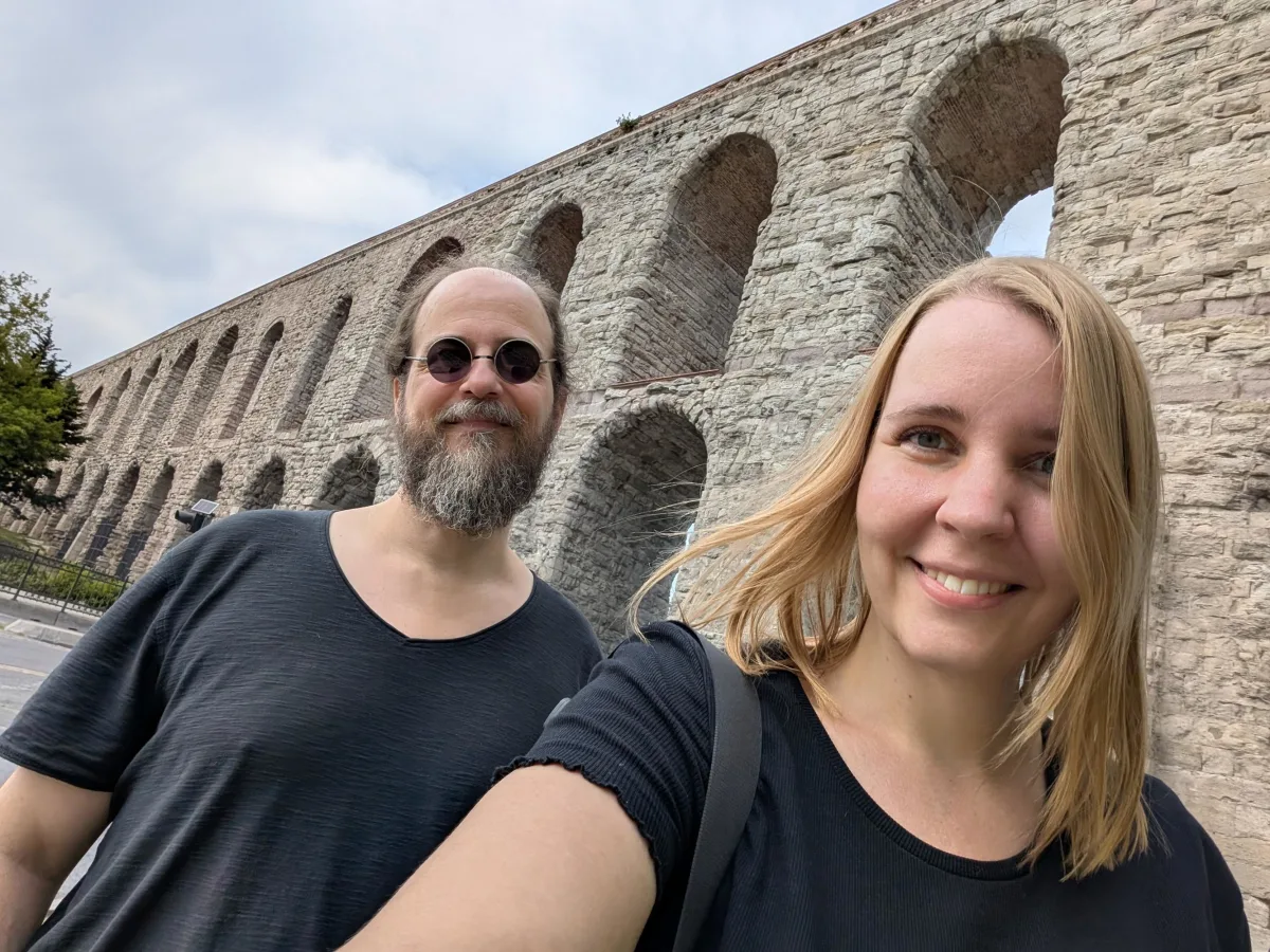 istanbul aqueduct selfie yr8u7k - Hallo Istanbul!