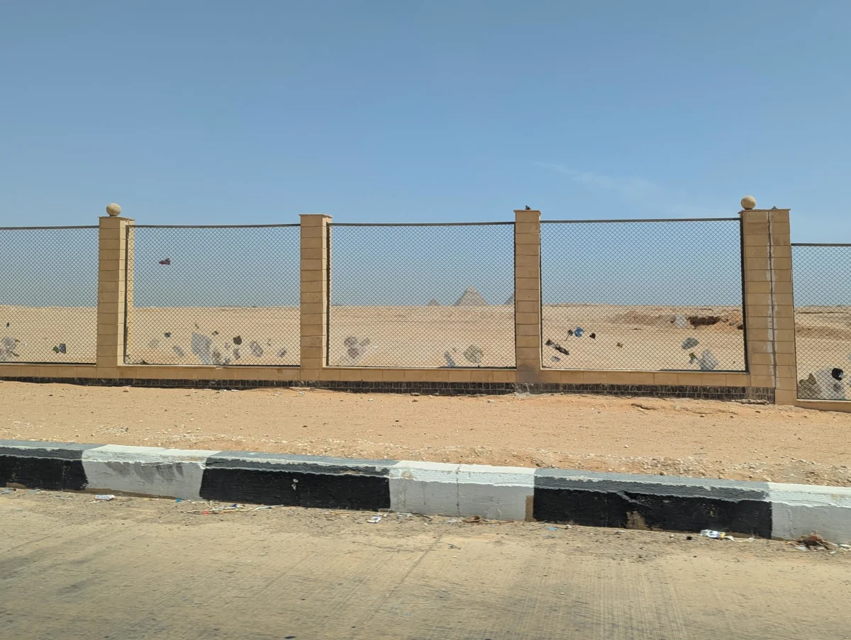 cairo desert fence b4gbbt - Hallo Kairo!
