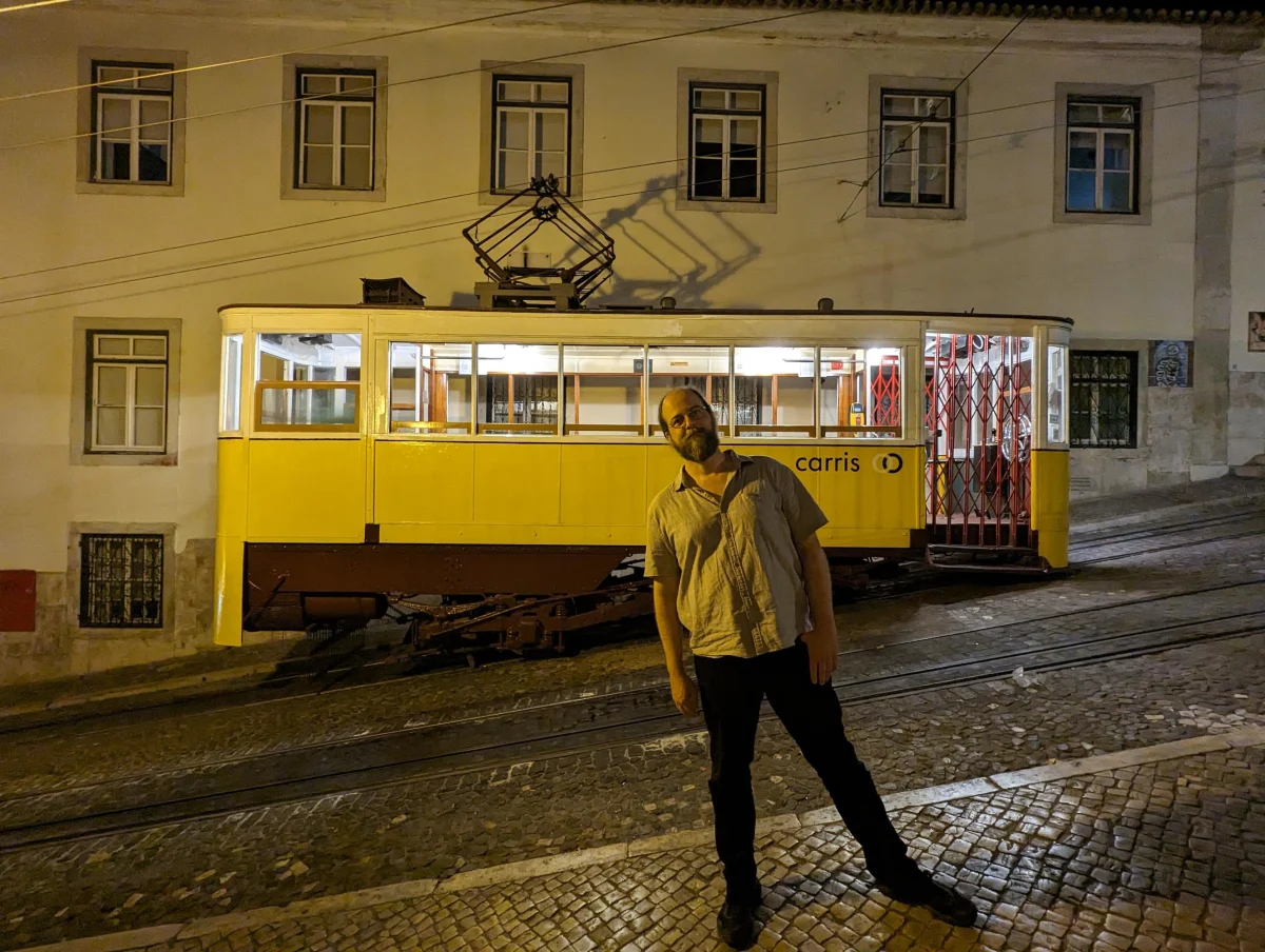 lissabon tram hmlnu9 - Hallo Welt!