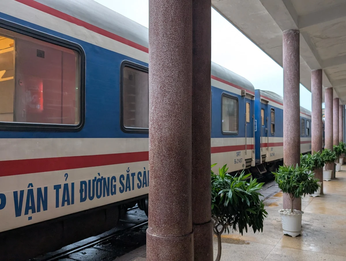 vn train station bbmcdg - Höhen und Tiefen