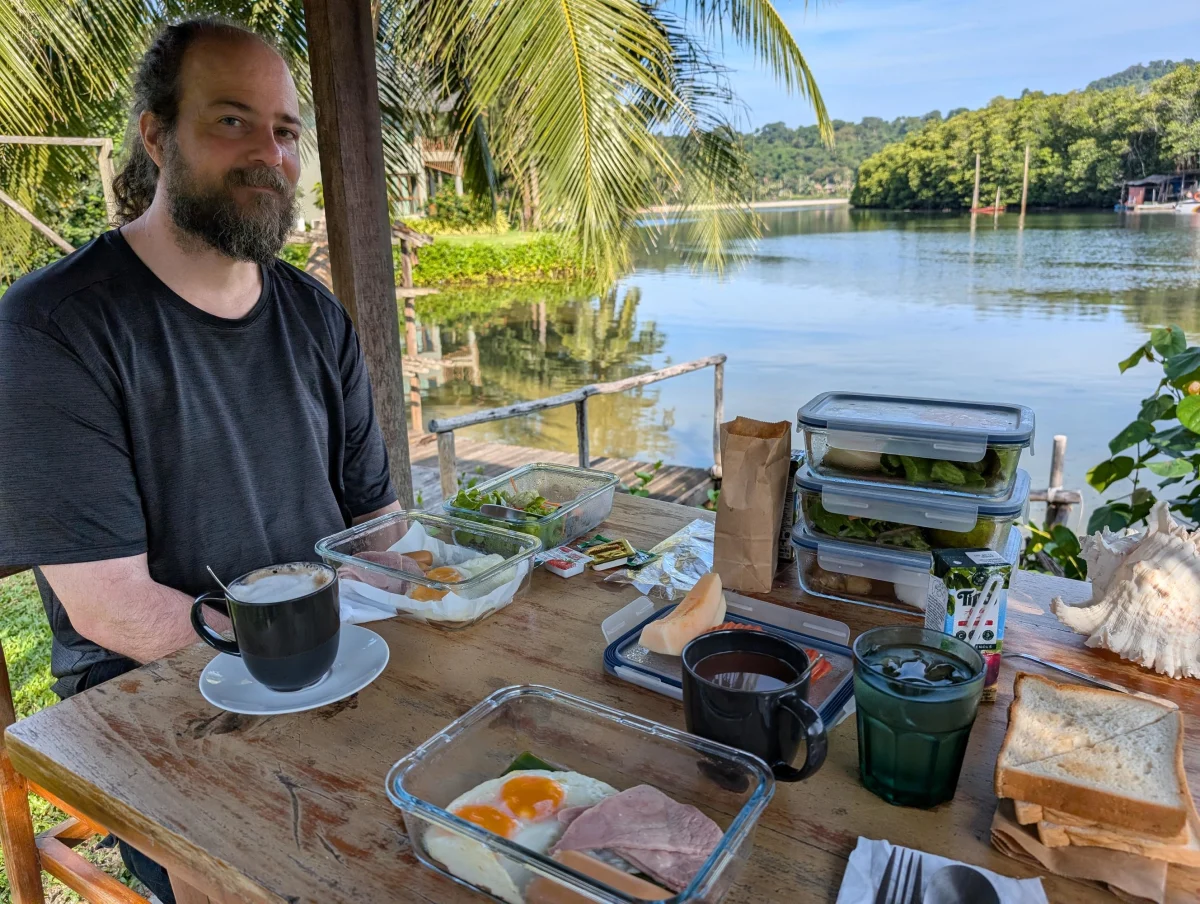 kohkood little white bird breakfast xd08zi - Hallo Koh Kood!